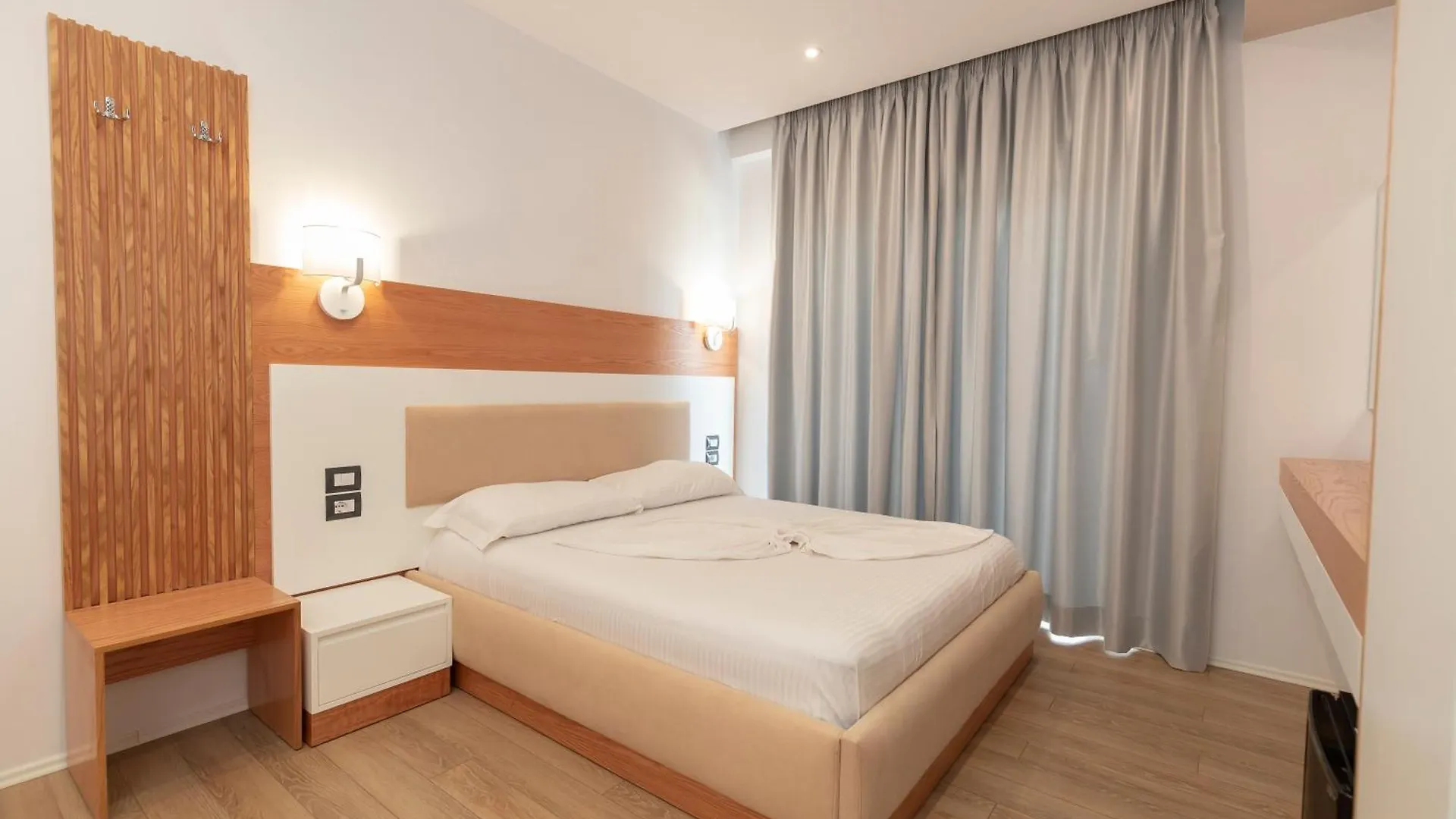 Hotel Ventus Ksamil 0*,  Albánia